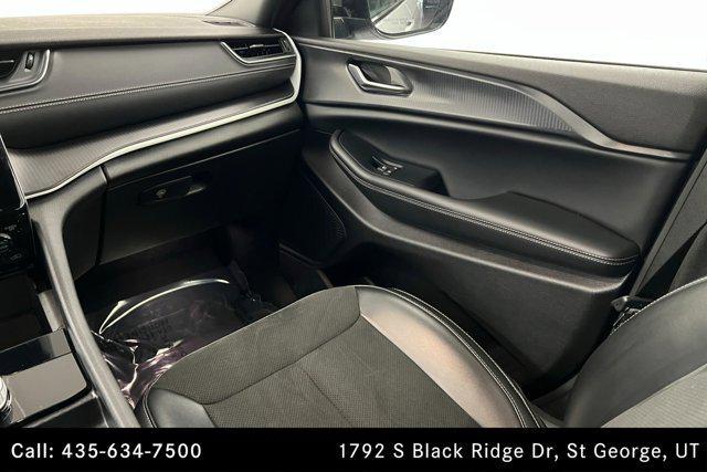 used 2024 Jeep Grand Cherokee L car, priced at $29,995