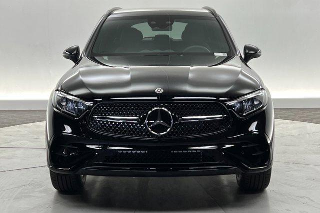 new 2024 Mercedes-Benz GLC 300 car, priced at $58,220