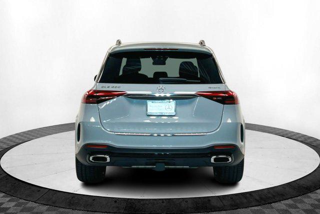 new 2025 Mercedes-Benz GLE 450 car, priced at $85,045