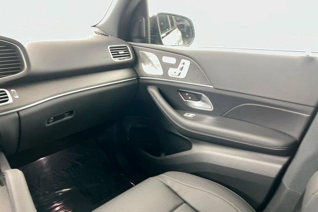 new 2025 Mercedes-Benz GLE 450 car, priced at $85,045