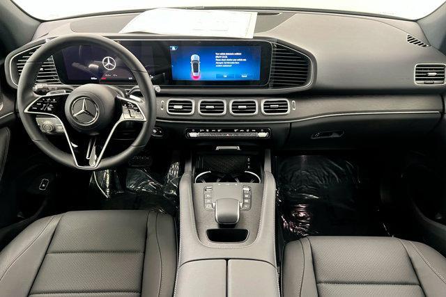 new 2025 Mercedes-Benz GLE 450 car, priced at $85,045