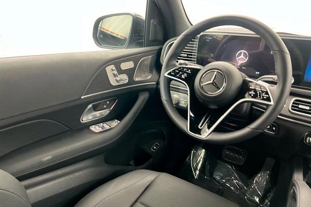 new 2025 Mercedes-Benz GLE 450 car, priced at $85,045