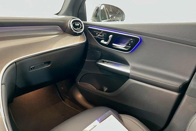 new 2025 Mercedes-Benz GLC 300 car, priced at $57,835