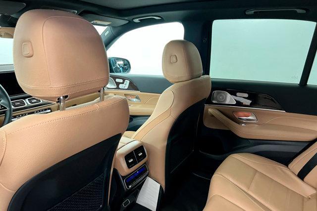 new 2025 Mercedes-Benz GLE 450 car, priced at $87,750