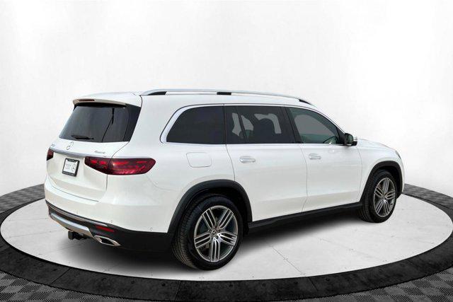 new 2025 Mercedes-Benz GLS 450 car, priced at $91,935