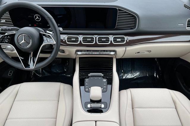new 2025 Mercedes-Benz GLS 450 car, priced at $91,935