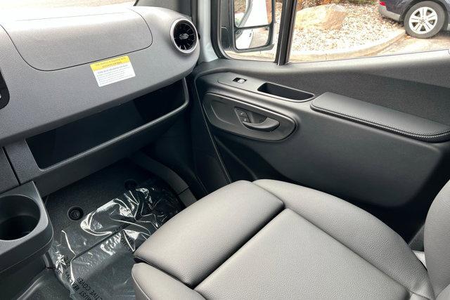new 2025 Mercedes-Benz Sprinter 2500 car, priced at $80,584