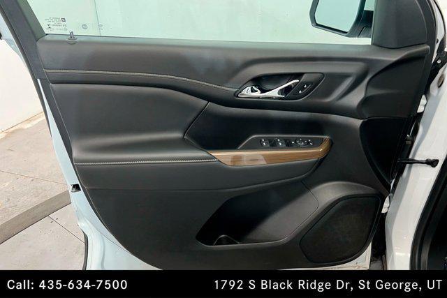 used 2023 GMC Acadia car, priced at $27,895