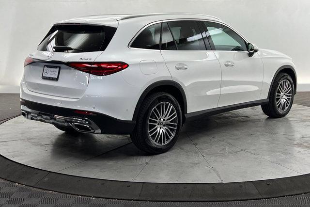 new 2025 Mercedes-Benz GLC 300 car, priced at $59,345