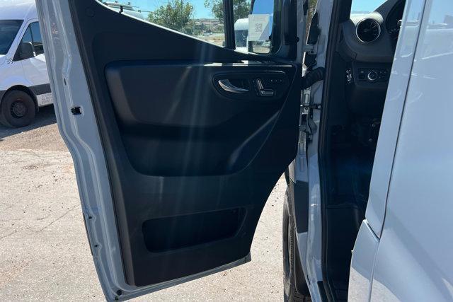 new 2025 Mercedes-Benz Sprinter 2500 car, priced at $78,104