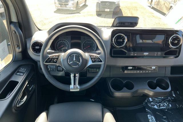 new 2025 Mercedes-Benz Sprinter 2500 car, priced at $78,104