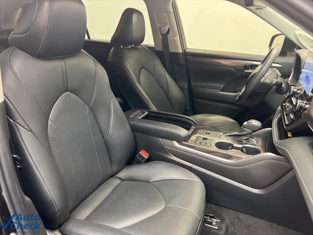 used 2023 Toyota Highlander car, priced at $35,988