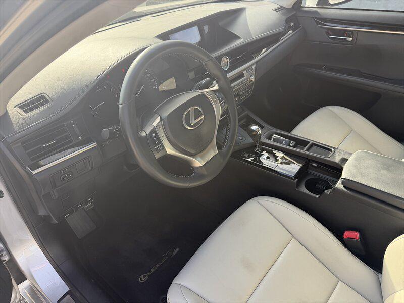 used 2014 Lexus ES 350 car, priced at $15,989