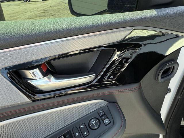 used 2023 Acura MDX car, priced at $49,989