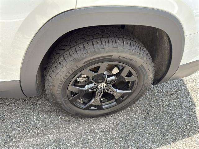 used 2024 Volkswagen Atlas car, priced at $41,989