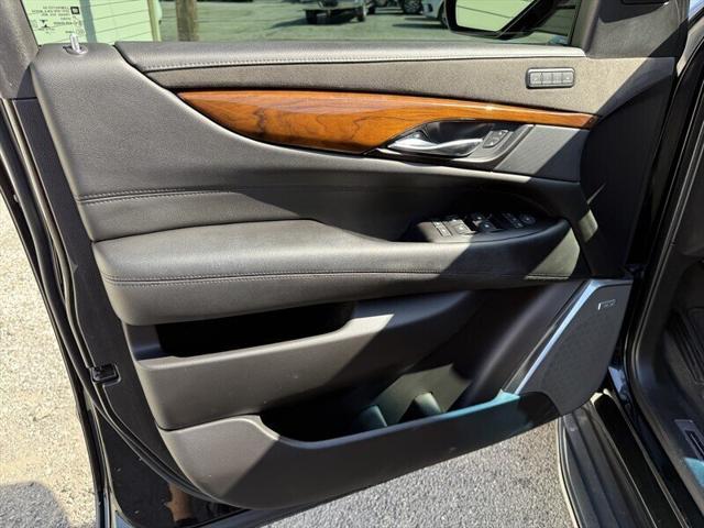 used 2020 Cadillac Escalade car, priced at $32,989