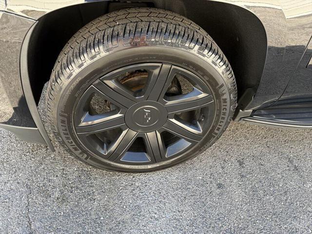 used 2020 Cadillac Escalade car, priced at $32,989