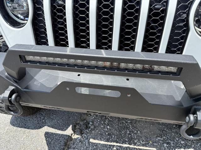 used 2023 Jeep Gladiator car, priced at $38,977