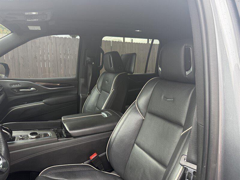 used 2021 Cadillac Escalade ESV car, priced at $55,989