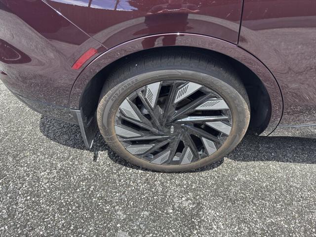 used 2024 Lincoln Nautilus car, priced at $54,989