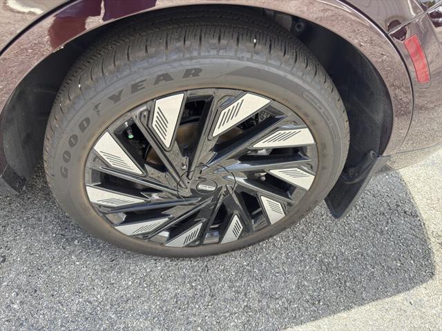used 2024 Lincoln Nautilus car, priced at $54,989