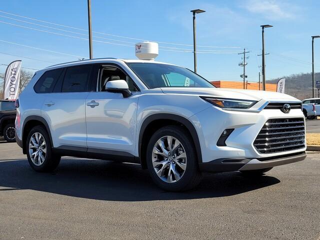 new 2025 Toyota Grand Highlander car