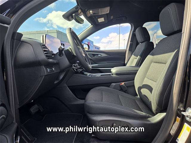 new 2026 Chevrolet Traverse car, priced at $50,140