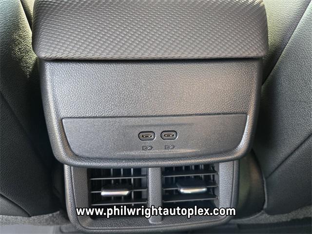 new 2026 Chevrolet Equinox car, priced at $33,945