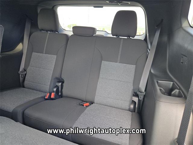 new 2026 GMC Acadia car, priced at $46,090