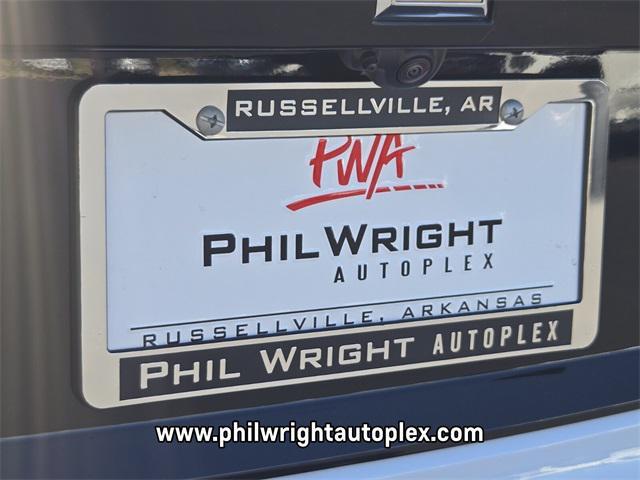 new 2026 Chevrolet Traverse car, priced at $51,275