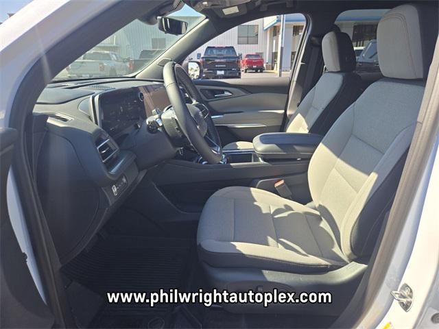 new 2026 Chevrolet Traverse car, priced at $51,275