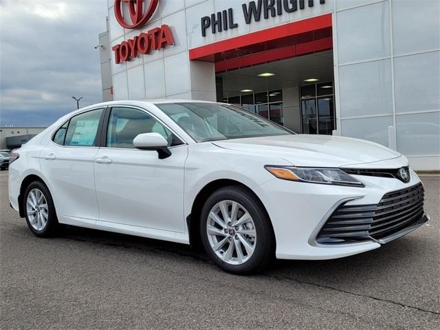 new 2024 Toyota Camry car, priced at $28,812