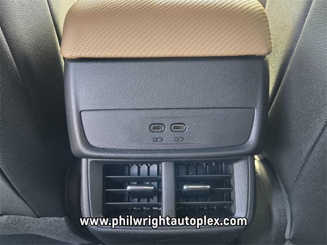 new 2026 Chevrolet Equinox car, priced at $35,720