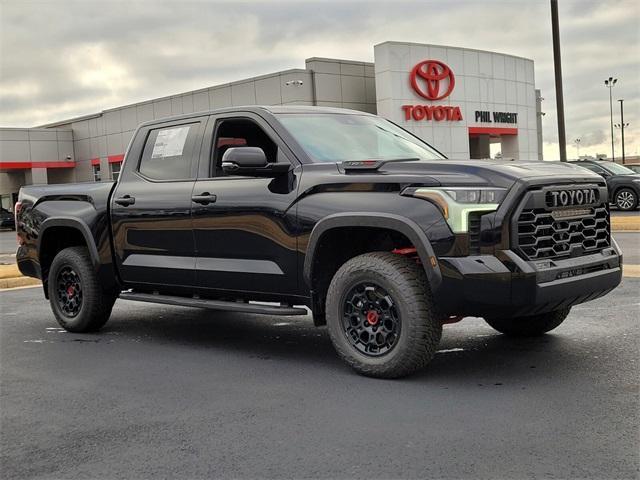 new 2025 Toyota Tundra Hybrid car