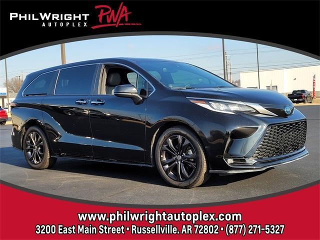 used 2023 Toyota Sienna car