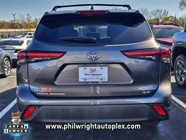 used 2021 Toyota Highlander car, priced at $28,995