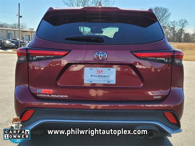 used 2023 Toyota Highlander car, priced at $38,677