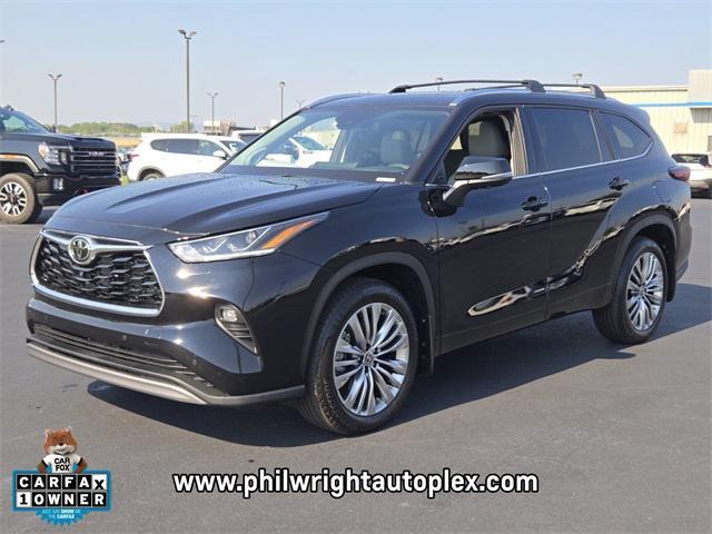 used 2025 Toyota Highlander car, priced at $54,877