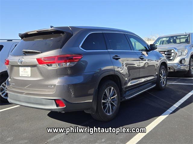 used 2017 Toyota Highlander car, priced at $18,177