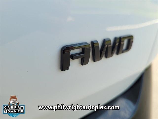 used 2023 Chevrolet Traverse car, priced at $41,877