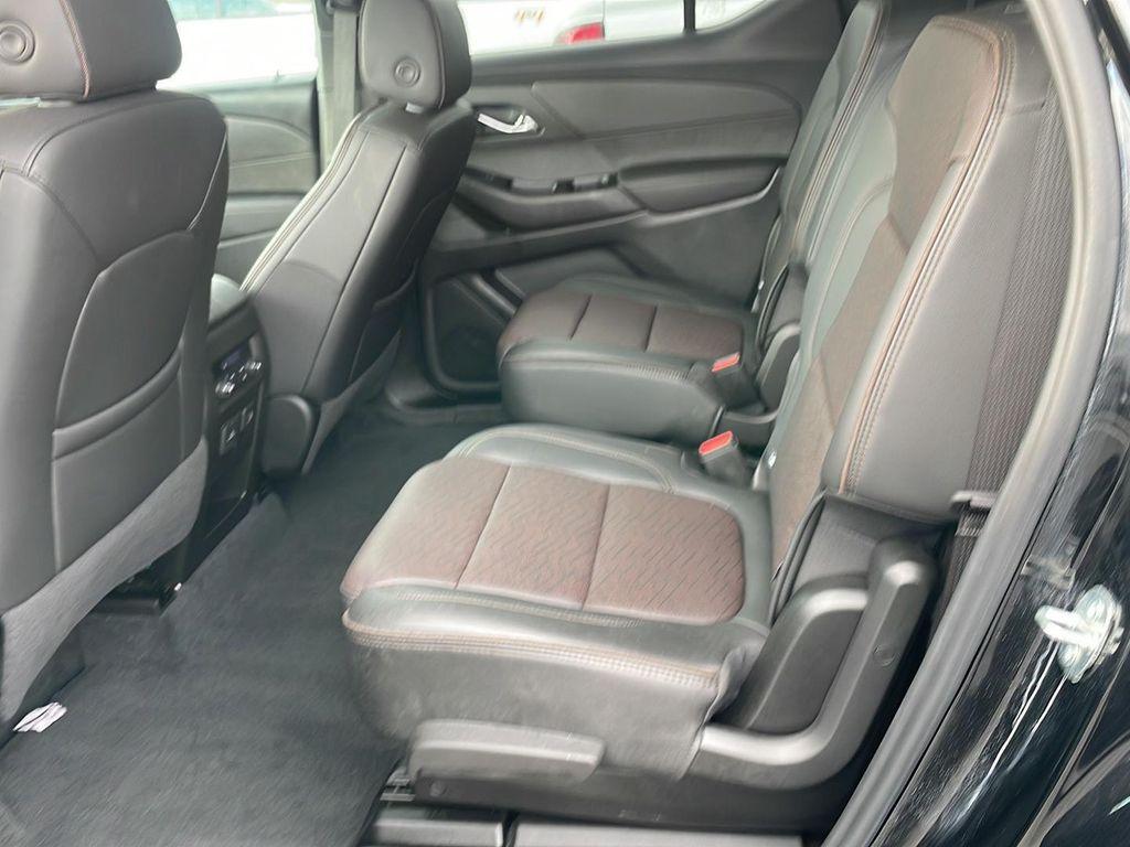 used 2023 Chevrolet Traverse car, priced at $39,990