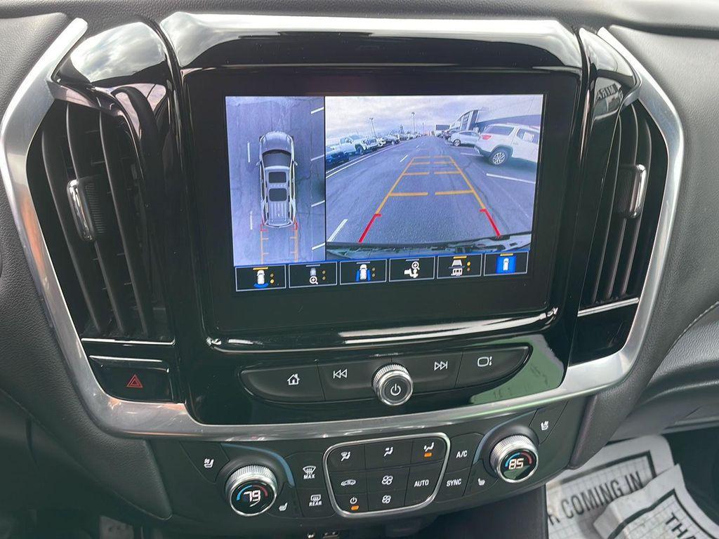 used 2023 Chevrolet Traverse car, priced at $39,990