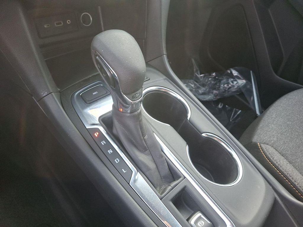 used 2024 Chevrolet Equinox car, priced at $21,990