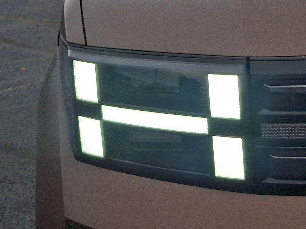 used 2025 Hyundai Santa Fe car, priced at $39,990