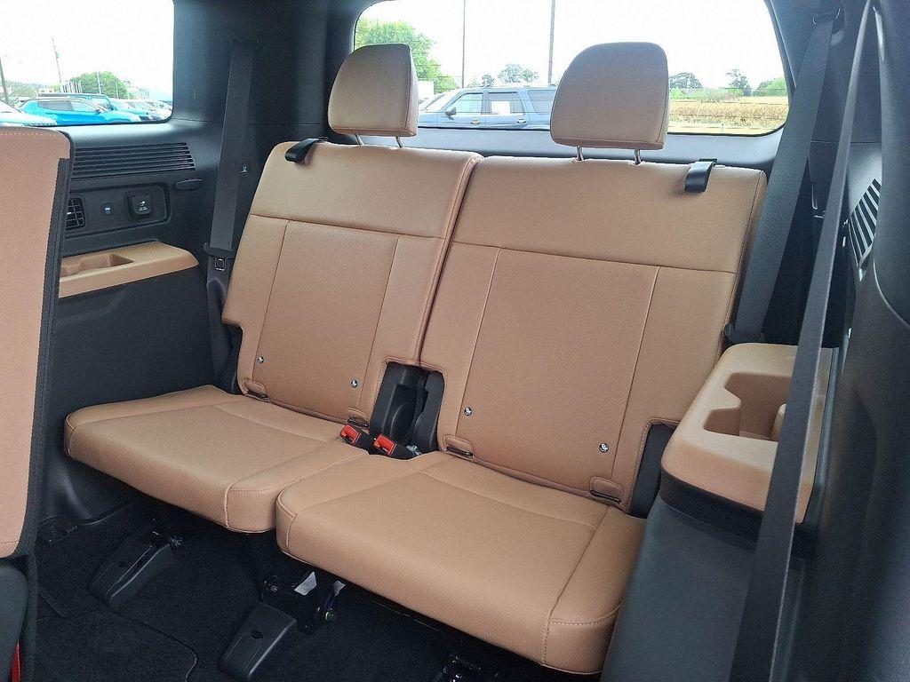 used 2025 Hyundai Santa Fe car, priced at $39,990