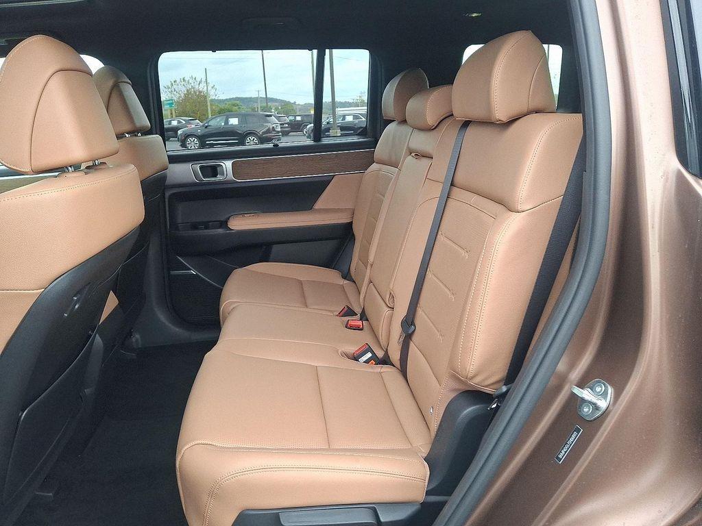 used 2025 Hyundai Santa Fe car, priced at $39,990