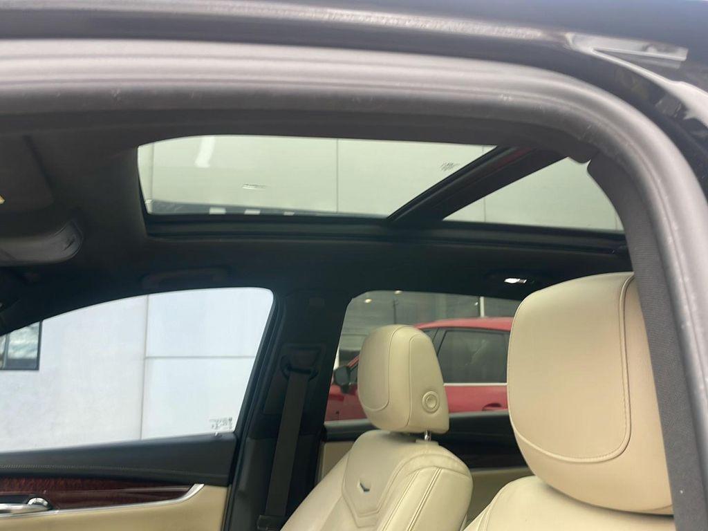 used 2018 Cadillac XT5 car, priced at $17,990