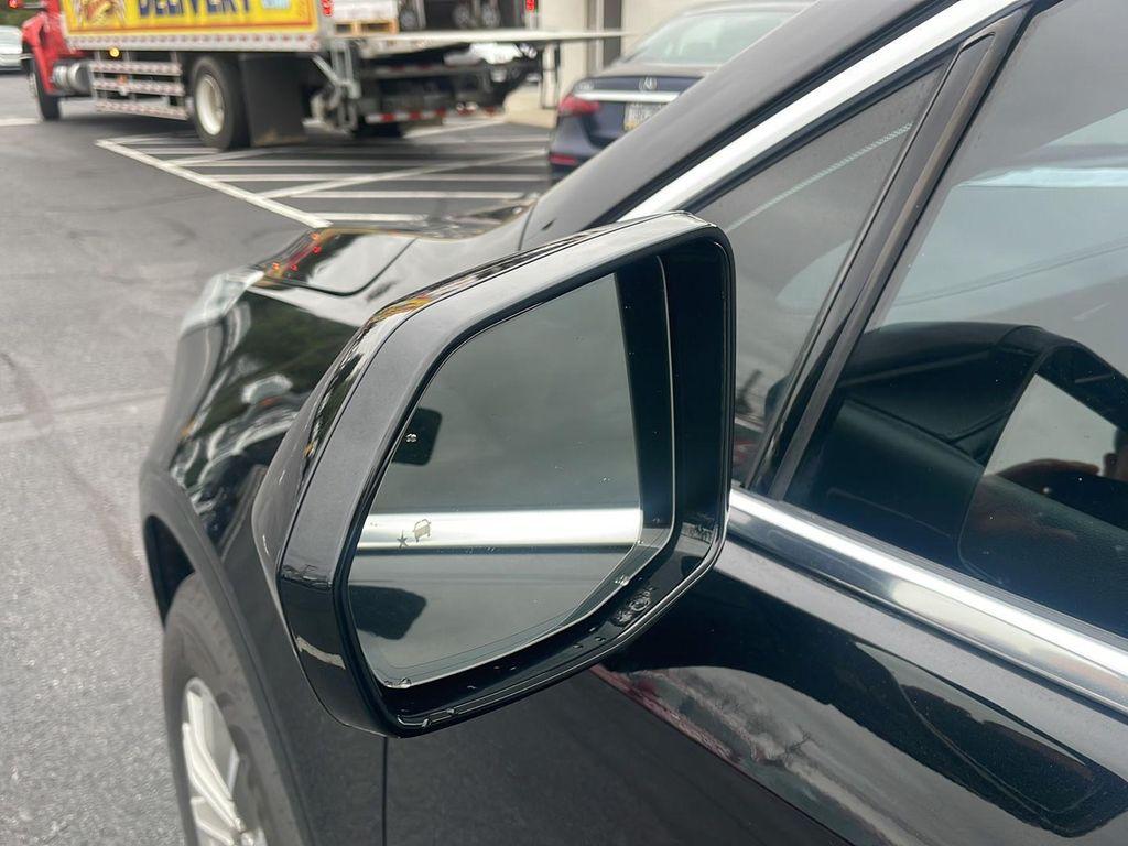 used 2018 Cadillac XT5 car, priced at $17,990