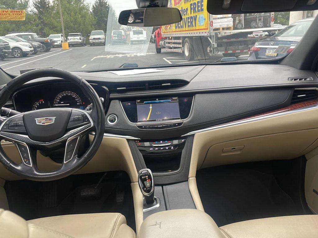 used 2018 Cadillac XT5 car, priced at $17,990