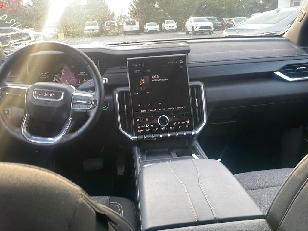 used 2025 GMC Acadia car, priced at $35,890